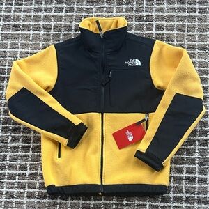 NWT The North Face Youth Denali Jacket